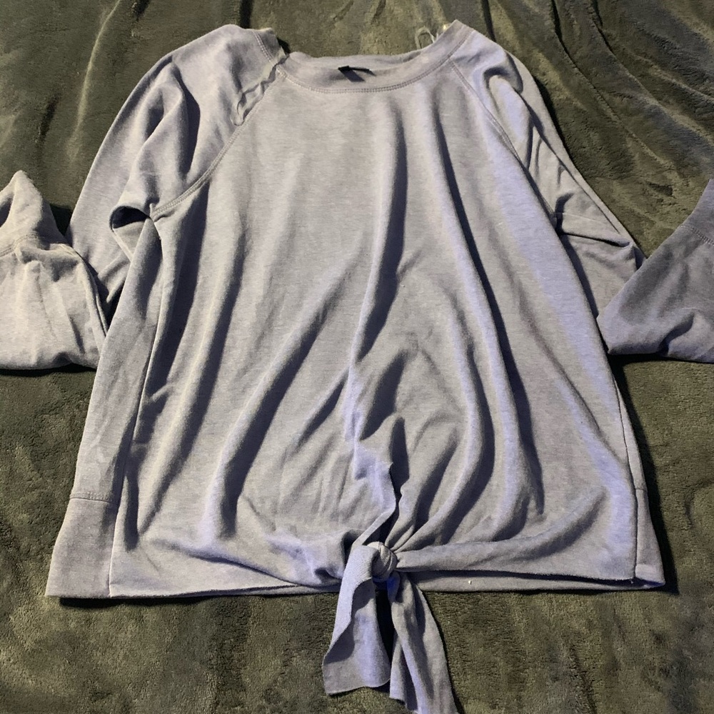 long sleeve shirt with knot